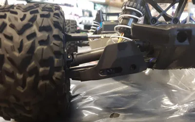 Rustler 4x4 schokbreker bescherming