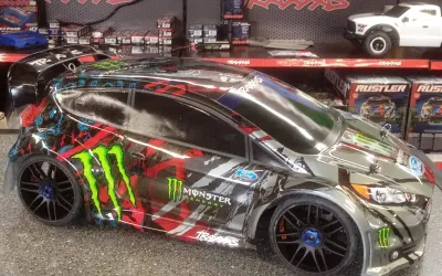 Up-graden van een Traxxas Ford Fiesta Rally 1-10 scale