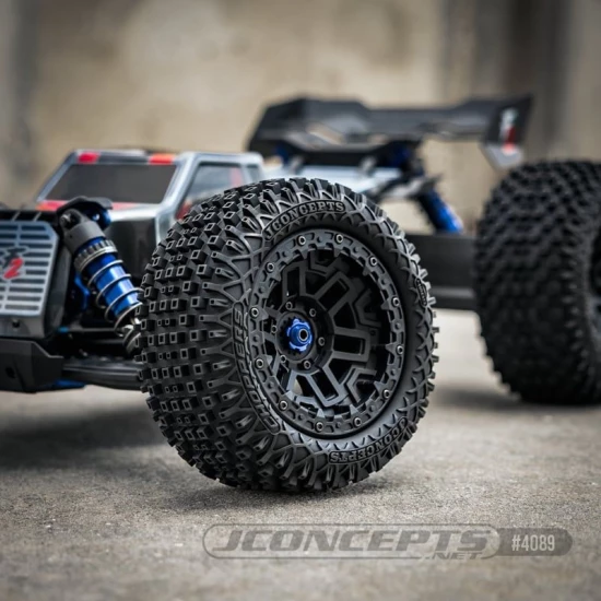 Choppers banden medium op zwarte velgen 17 mm (2 stuks) voor Arrma Kraton 6S