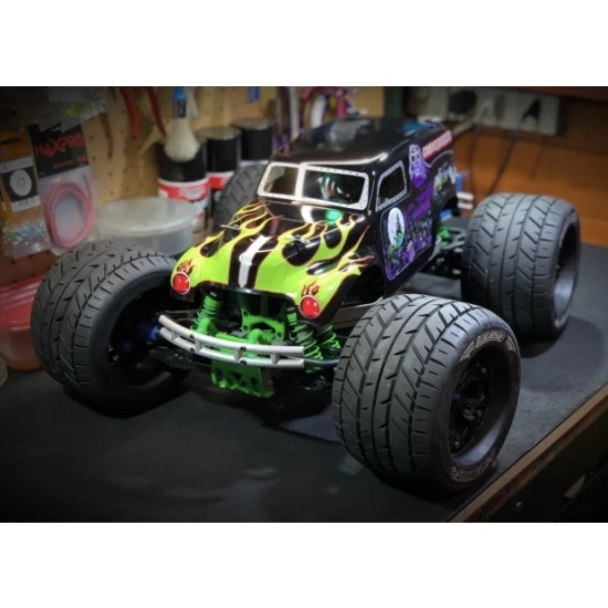 Louise RC MT-ROCKET 1:8 Monster Truck Banden Set Op Velg Sport Zwart Verwijderbare Offset 0 en 1/2 HEX 17mm (2 stuks)
