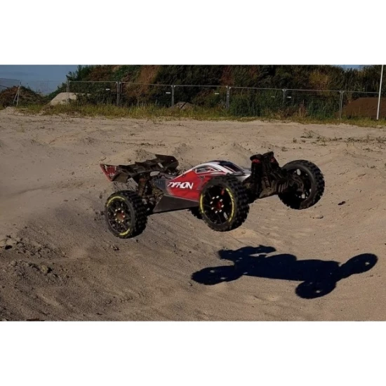 Banden en Wielen B-PIONEER 1/8 Buggy Soft MFT (Verwijderbare 17mm Hex 0 en 1/2 Offset) (2 stuks)