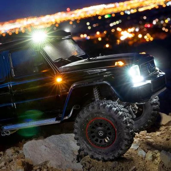 Traxxas TRX-6 Mercedes-Benz G 63 AMG 6X6 elektrische truck zonder clips, wit